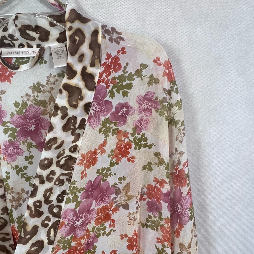 SzXL Valerie Stevens Leopard Floral Kimono - Picture 7 of 9